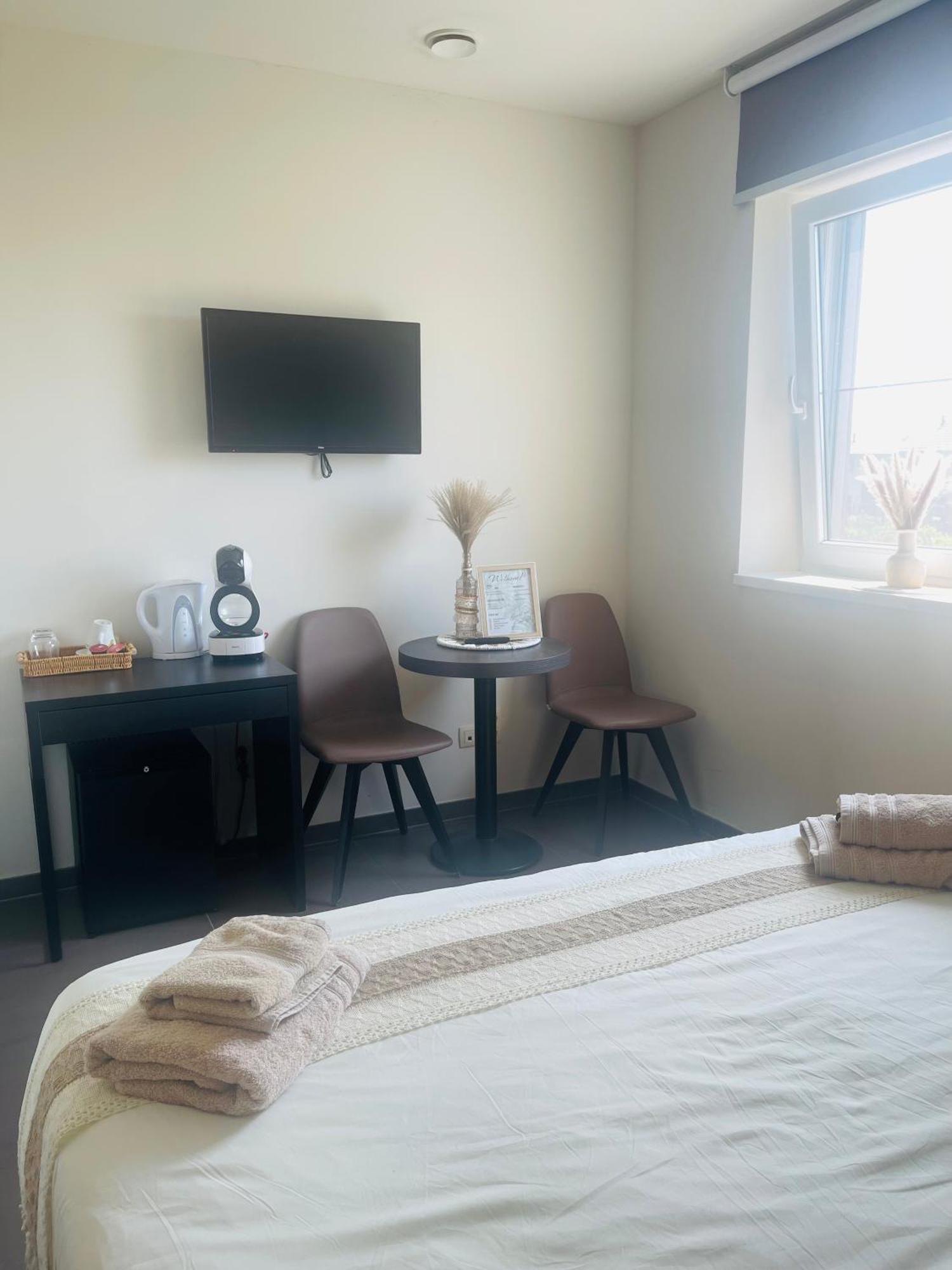 Equus B&B Bredene Bagian luar foto