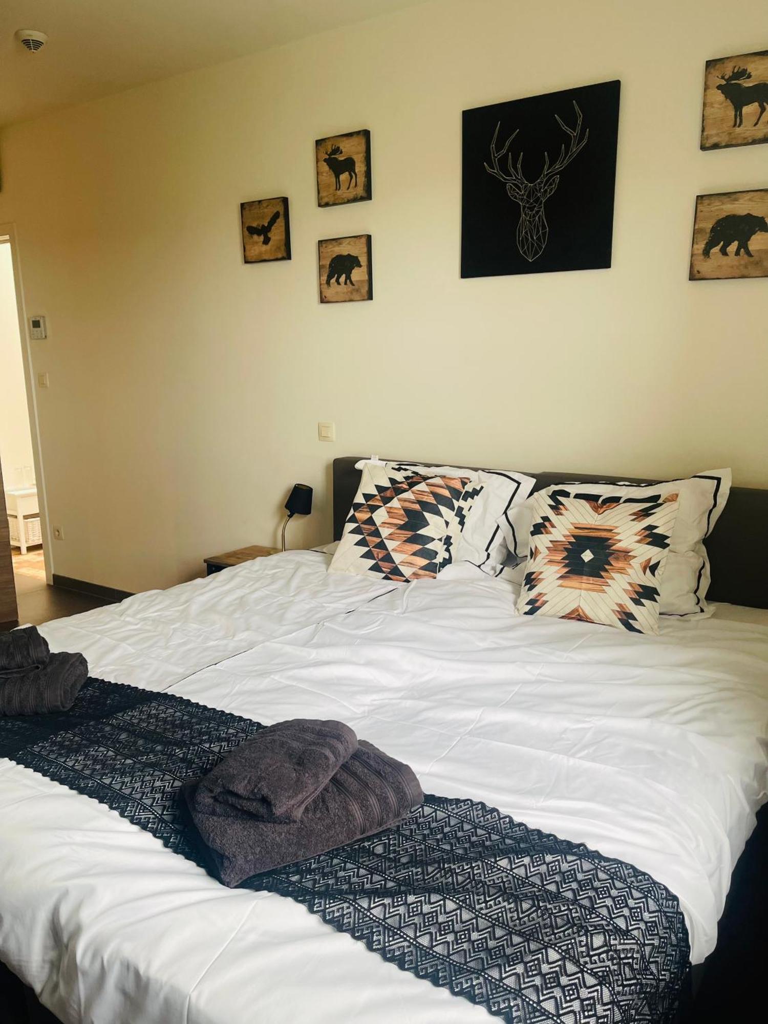 Equus B&B Bredene Bagian luar foto